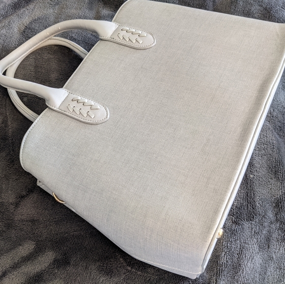 Structured Handbag - Picture 2 of 6